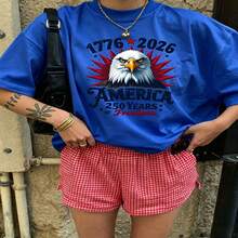 Heartfelt Daily Casual Graphic T-Shirt 100% Cotton Oversized Soft Breathable Casual Crewneck Short Sleeve Top Vintage Aesthetic Red White Checkered Shorts Patriotic Eagle Design For Casual Wearers Fashion Lovers Daily Outfit Enthusiasts Gift Givers - Azul - Ver 2