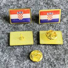 5枚金属和树脂材质的世界各国国旗徽章，包括国旗形状和金属奖章徽章，适合庆祝活动和日常装饰。 - 彩色 - 查看 16