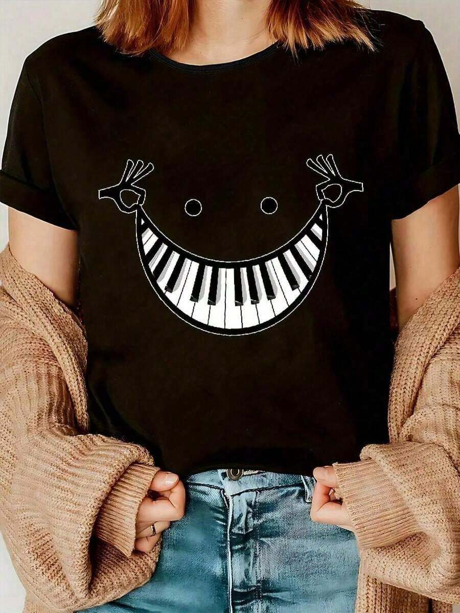 Under The RadarWomen' Y2K Music-Themed T-Shirt - Black Short Sleeve Top With Embossed Piano Key & Joyful Face Graphics, Round Neck Casual Blouse For Spring Summer Fall, Comfortable For Music Lovers Apparel-Vintage Street Style Unisex Loose Cotton Short Sleeve Crew Neck T-Shirt - 黑色 - 查看 1