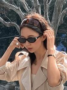 1個復古玳瑁色塑料齒狀防滑髮箍，基本款成人女性洗臉用髮圈 - 彩色 - 查看 3