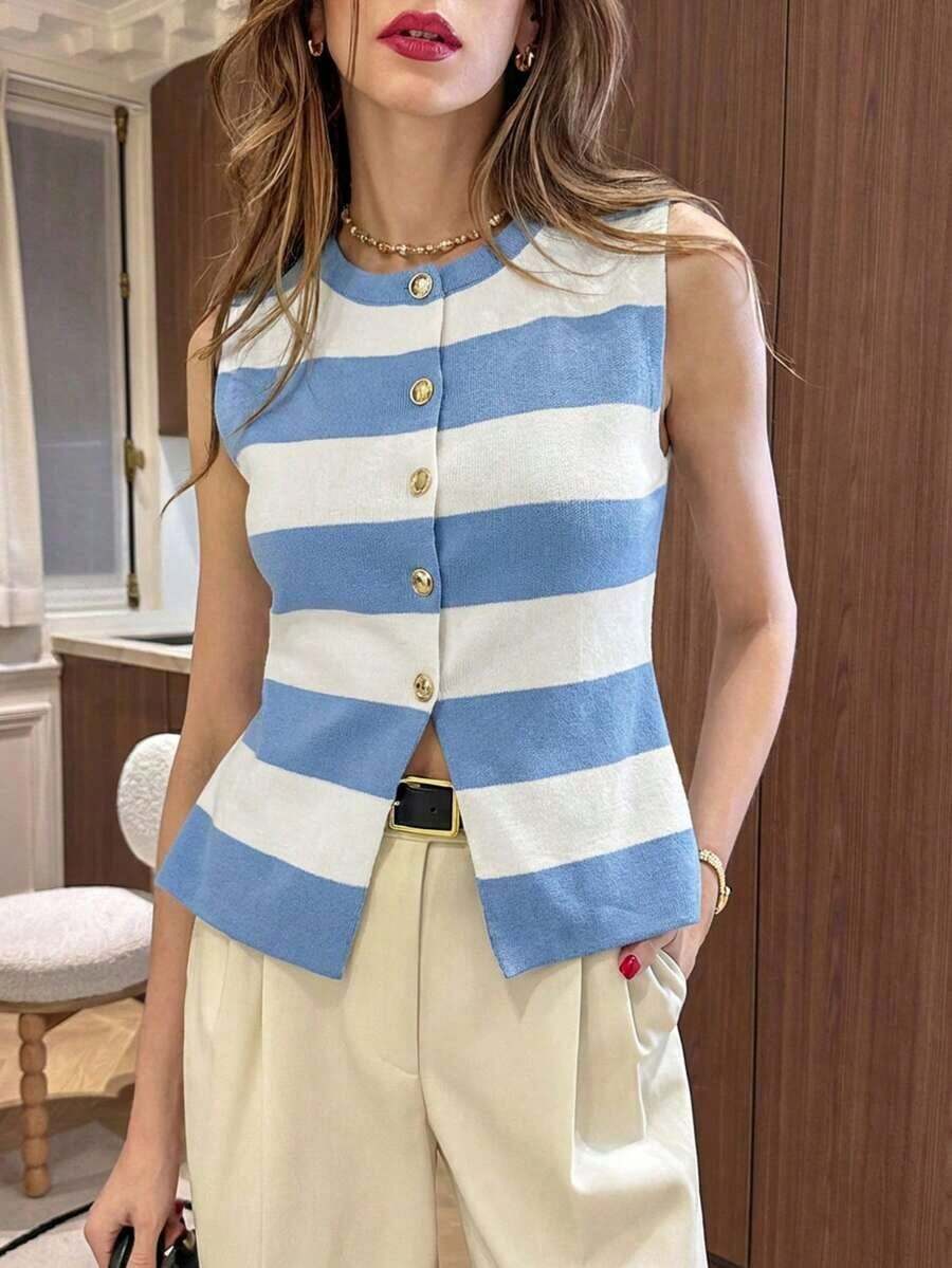 Top ajustado de punto con abertura y botón metálico asimétrico en el bajo, cuello redondo, de estilo francés minimalista y de moda, a rayas en blanco y negro, versátil, de tejido liso, para uso diario, viajes y vacaciones, apto para primavera/ver - verde menta - Ver 1