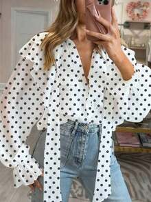 Camisa casual con botones, con volantes, estampado floral diminuto y decoración de perlas, ideal para primavera y vacaciones - Blanco - Ver 5