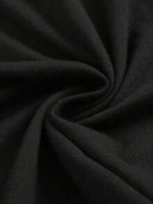 Camiseta Negra de Algodón 100% de Peso Pesado para Hombre - Camiseta de Manga Corta con Temática Conmemorativa y Corte Holgado. Está impreso con textos como "En memoria de quienes lucharon por mí" y patrones de flores de amapola rojas. Esta blusa lavable a máquina es transpirable y cómoda, adecuada para atuendos de fiestas navideñas de invierno, y también se puede usar en primavera, verano y otoño. Éxito de . - Negro - Ver 6
