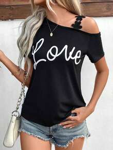 Camiseta de manga corta de verano para mujer con estampado de letras y parche de encaje en los hombros, camisetas gráficas para mujer - Negro - Ver 6
