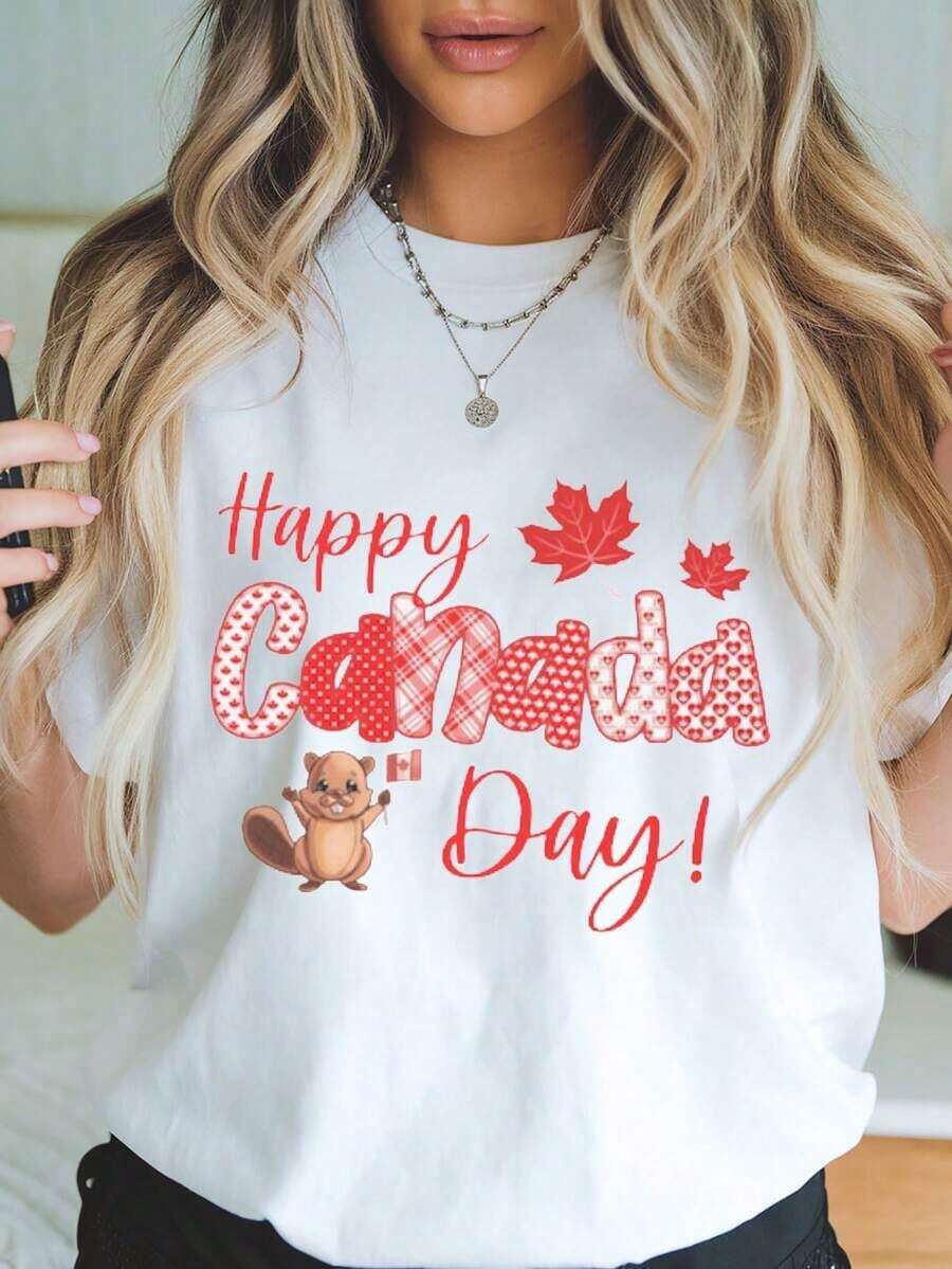 Soft Women's Casual Cotton T-Shirt - A Canadian-Themed Summer T-Shirt For Women - Maple Leaf And Beaver Design For Canada Day - Soft And Breathable Black T-Shirt With Red Lettering - Casual Wear For Everyday And Parties - Perfect Canada Day Gift - Machine Washable Short Sleeve T-Shirt, Comfortable Style, New Summer Fashion, Holiday Gift. Versatile Style Suitable For Summer Wear. Pattern - 白色的 - 查看 1