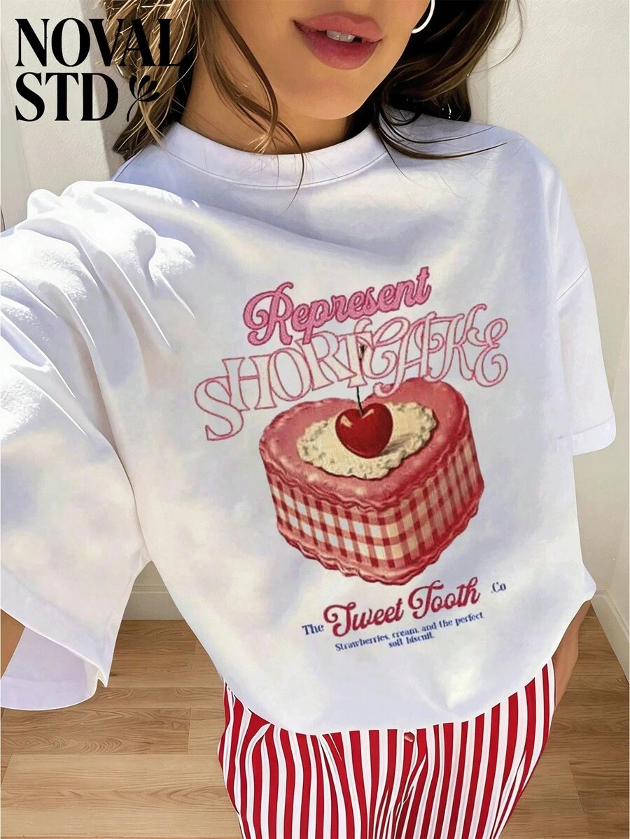 1 Piece Of Women's White Short-Sleeved T-Shirt With A Round Neck, Casual, Loose And Multifunctional Style, With A 'Short Cake Sweetheart Company Cake Print Red Cherry Heart Stripe' Print, Ideal For Everyday Wear. 180g 100% Cotton. - 白色 - 查看 1