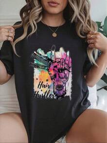 Camisetas Para Mujer AlgodónCamiseta gráfica informal para mujer con diseño "Hair Hustler" en colores vibrantes, perfecta para estilistas y fanáticas de la moda urbana, cómoda para el uso diario, disponible en tallas grandes y color negro, ideal para ocasiones casuales, ropa femenina moderna. mundial 2026 - Negro - Ver 1