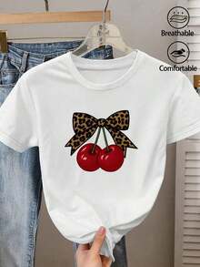 Camiseta Elegante de Manga Corta para Mujer con Estampado de Leopardo, Lazo y Cerezas, Cuello Redondo, Adecuada para Primavera, Verano y Otoño. Elegante y Versátil Para Viajes, Vacaciones y Uso Diario, Blusa de Estilo Vintage Casual, Disponible en Tallas S-XXL - Blanco - Ver 6