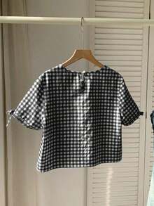 Top con espalda con abertura y puños con nudo en estampado de cuadros azul y blanco para salidas de verano - Negro - Ver 2