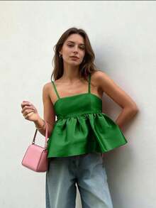2026 Primavera/Verano Elegante Parte Superior de Tirantes Finos con Cuello Cuadrado y Espalda Descubierta en Color Rosa con Volantes en el Bajo y Conjunto Morado, Ropa de Vacaciones para Mujer, Estilo Callejero, Atuendo de Cumpleaños, Ropa de Crucero, Vestimenta de Vacaciones, Conjunto de Mujer, Ropa de Verano, Moda Primaveral, Atuendo de Concierto - Verde - Ver 3