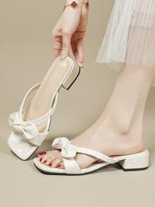 Sandalias para mujer con tacón bajo grueso y ancho, lazo, punta abierta y forma cuadrada, sandalias tipo mule casuales de verano sin cordones - Blanco - Ver 6