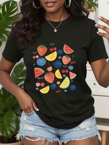 Casual Strawberry Print T-Shirt, Retro Strawberry Graphic T-Shirt, Vintage Fruit Illustration T-Shirt, Gift For Sweet Berry Lovers, Retro Style Clothing, Perfect Gifts For Grandma And Mom. - 黑色 - 查看 1