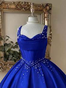 Vestido elegante, lujoso y noble de estilo palaciego con hombros abiertos, escote corazón sin tirantes, silueta de sirena, decoración de perlas falsas y bajo acampanado, adecuado para despedida de soltera, boda, graduación, vacaciones y fiesta de - azul real - Ver 2