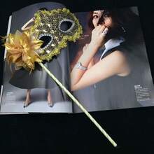 Mặt nạ ren nửa mặt, phụ kiện hóa trang Halloween, trang phục cosplay, có lông vũ và hoa cài bên hông, mặt nạ cầm tay dự tiệc hóa trang. - Nhiều màu - Xem 16