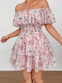 Vestido de talla grande con hombros descubiertos, con estampado floral romántico y diseño en capas tipo tarta - Rosa - Ver 5