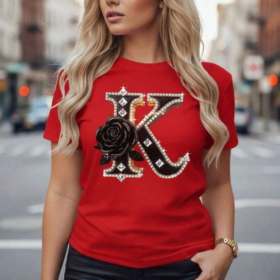 Women's Cotton T-Shirt With Letter K Print, Black Rose Design And Rhinestones, Short Sleeve, Round Neck, Casual Top, Loose Fit, Basic T-Shirt For Everyday Wear, Sizes S-5XL. - 紅色 - 查看 1