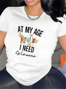 A T-Shirt With The Message "Now At My Age, I Need To Wear Glasses," Perfect For Wearing At Home Or In A Restaurant. It's Lightweight, Durable, And Made Of A Comfortable Fabric. Women's T-Shirts - 黑色 - 查看 7