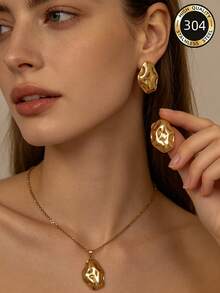 一套不锈钢防水不褪色优雅时尚女士浪漫吊坠项链套装，适合作为母亲节、情人节、生日礼物、服装配饰和节日礼物。 - 金色 - 查看 7