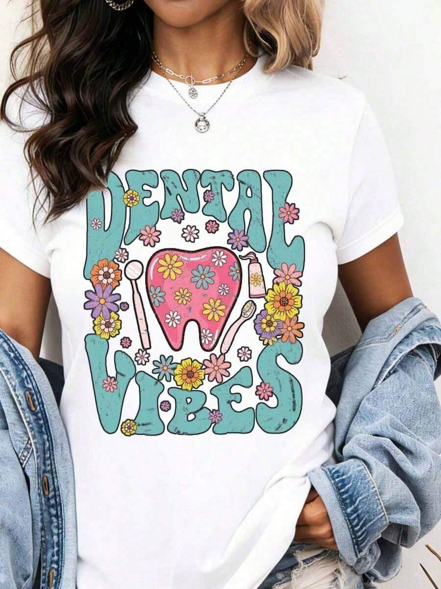 Under The Radar Dental Vibes Floral Tooth Design T-Shirt For Dentists And Dental Hygienists, Fun Gift For Dentistry Lovers, Casual Summer Wear - Vintage Urban Style, Unisex, Cotton, Short Sleeve, Crew Neck - 白色 - 查看 1