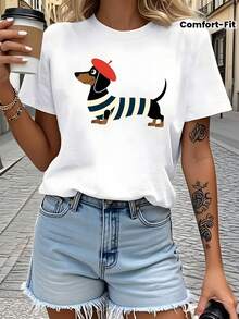 Women's T-Shirt With A Drawing Of A Dachshund Wearing A Red Beret And A Blue Striped Shirt With Cream Details, Elongated Body, Short Legs And An Adorable Style. - 白色 - 查看 1
