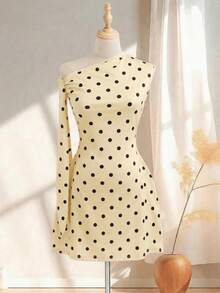 2026 Vestido corto de verano minimalista de mujer con tirantes de lazo, sin mangas y de unicolor asimétrico con lunares blancos - Amarillo claro - Ver 2