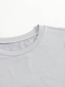 Women's "Potato Squad" Vegan Design T-Shirt - A Casual Summer Garment Perfect For Friends And Vegan Enthusiasts. This Short-Sleeved T-Shirt Features A Letter Print And A Casual Style Ideal For Spring And Summer. Made From Soft, Comfortable, And Breathable Fabric, It's Simple, Versatile, And Breathable. Suitable For Mother's Day Gifts, Romantic Holiday Nights, Graduation Outfits, Festive Gifts, And Vacation Wear. - 白色 - 查看 3