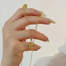 1pc High Quality Hypoallergenic 18K Gold Plated Heart Shaped Pendant Necklace For Women, Stainless Steel, Elegant, Hypoallergenic, Fashionable, Luxury, Minimalist, Suitable For Daily Wear And Gift - Type a - View 8