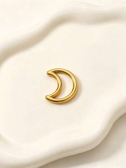 1/2/5pcs Minimalist Hollow Moon Shaped Pendant Necklace Accessories, Unisex Casual Daily Wear