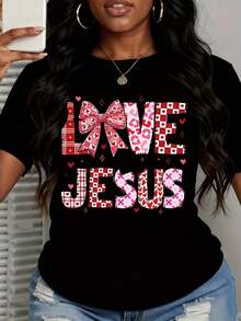 Women's "Love Like Jesus" Valentine's Day T-Shirt With Red Checkered Heart Print, Christian T-Shirt For Women, Faith-Inspired Valentine's Day Gift, Urban Vintage Style, Unisex, Cotton, Short Sleeve, Crew Neck, 100% Cotton - 黑色 - 查看 3