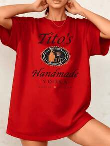 Women's Black T-Shirt With A Graphic Print Of Tito's Handmade Vodka, Austin Texas, 100% Cotton, Crew Neck, Relaxed Fit, Casual Style, 1 Piece. They Make Excellent Gifts For Friends And Family. - 紅色 - 查看 7