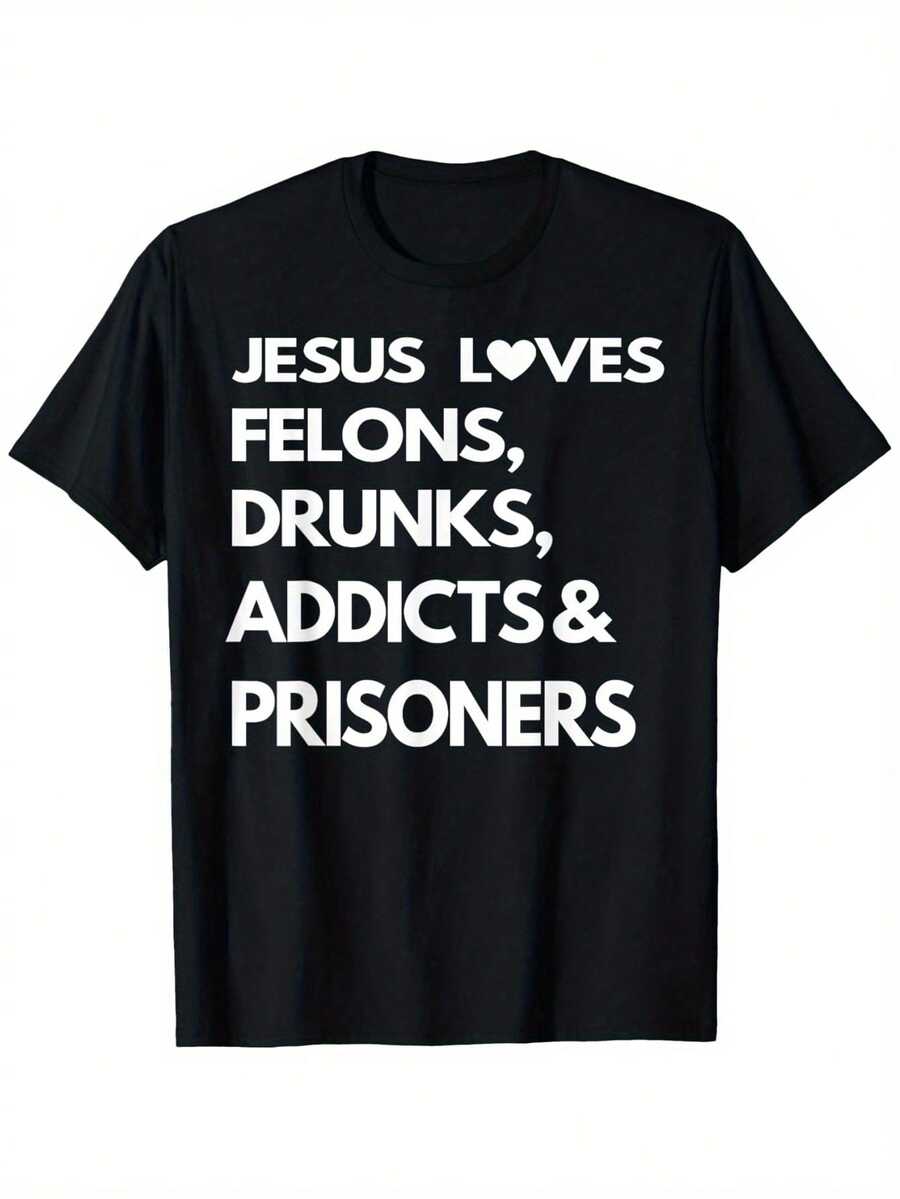 Camiseta de Fe Cristiana, diseñada para adictos, borrachos, prisioneros y delincuentes - fondo negro con letras blancas que dicen "Te Ama", corte ligero y holgado, cuello redondo unisex, ropa religiosa duradera con impresión digital, estilo cómodo y casual adecuado para todas las estaciones. - Negro - Ver 1