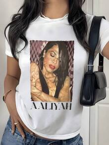 Retrato artístico femenino con fondo geométrico y tonos cálidos transmite elegancia fuerza y autoexpresión perfecta para quienes aman la moda urbana moderna camiseta de mujer casual cómoda - Blanco - Ver 8