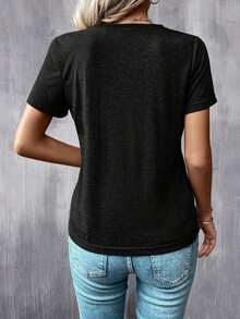 Camiseta casual de mujer con cuello redondo y detalle de botones - Negro - Ver 2