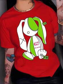 Gift: Stylized Rabbit In White And Green With Numbers And Letters That Convey Youthful Energy And Modern Attitude. Women's T-Shirt, 100% Cotton. Soft - 紅色的 - 查看 1