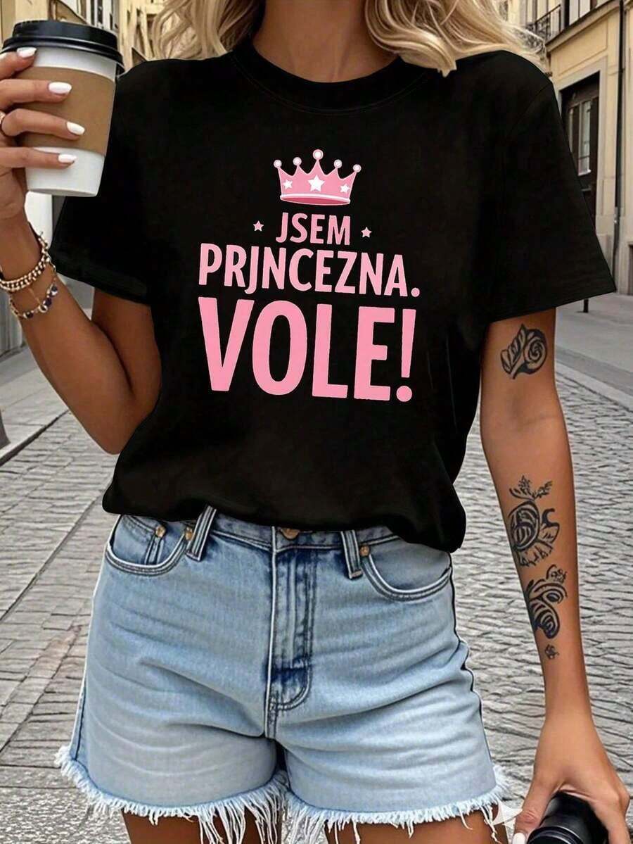 Czech: "I'M PROUD." "VOLE!" Women's T-Shirt With The Phrase "I'm A Princess" In Czech Style, Decorated With A Crown, Short Sleeve, Casual, In Pink And Black, Sweet And Modern, Personalized, Suitable For Everyday Wear By Young Women On The Street, Universal Basic Style. - 黑色 - 查看 1