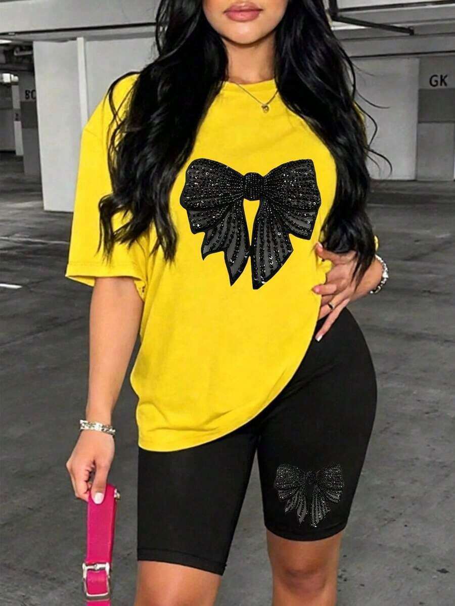 Conjunto de 2 piezas de top de manga corta con cuello redondo y estampado de moño, y shorts para mujer - Multicolor 3 - Ver 1