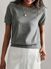 Camiseta de punto de manga corta de unicolor y peso ligero para mujer, top de verano minimalista en rojo - Gris - Ver 3