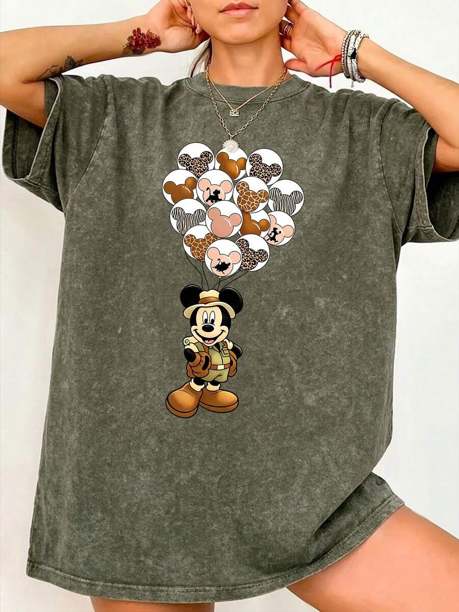 Camiseta de cuello redondo lavada con estampado de Mickey Mouse de Disney, Disneyland, Disney Animal Kingdom, viaje familiar de Disney, atuendos de verano para mujer, atuendos de vacaciones para mujer, vestidos, vestidos para mujer, ropa de verano, blusas de verano, capris para mujer, monos para mujer, jeans para mujer, jorts, camisetas gráficas para mujer, tops de tirantes para mujer, vestidos de verano para mujer, blusas de verano, ropa de verano, verano, trajes de baño para mujer, trajes de baño para mujer, bikinis, camiseta de tirantes blanca, sudaderas y sudaderas con capucha para mujer, conjuntos de cordón para mujer, trajes elegantes para mujer, conjuntos de dos piezas para mujer, conjunto de falda de dos piezas, conjuntos para mujer, blusas, trajes casuales para mujer, envío gratis, conjuntos de co-ords para mujer, faldas - Verde militar - Ver 1