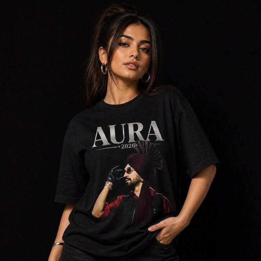 AURA 2026 Diljit Dosanjh Portrait Tee Concert Photo Shirt, Music Fan Apparel - 黑色 - 查看 1