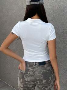 Camiseta casual de manga corta de ajuste ceñido, cuello de polo, lisa para mujer - Blanco - Ver 4
