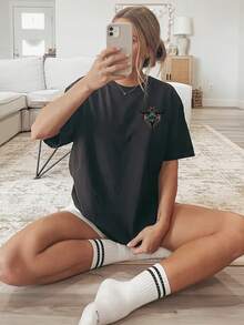 [Impresión a doble cara] Ropa casual holgada para mujer, primavera/verano, camiseta de manga corta con cuello redondo y estampado geométrico de calavera de vaca. - Negro - Ver 4