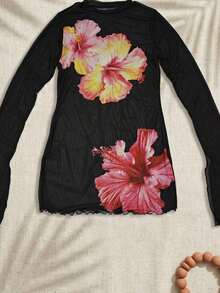 Swim Vcay Vestido de fiesta de manga corta con estampado floral oversize y ajuste ceñido para vacaciones en la playa, de la colección xMelMaia2025 - Negro - Ver 5