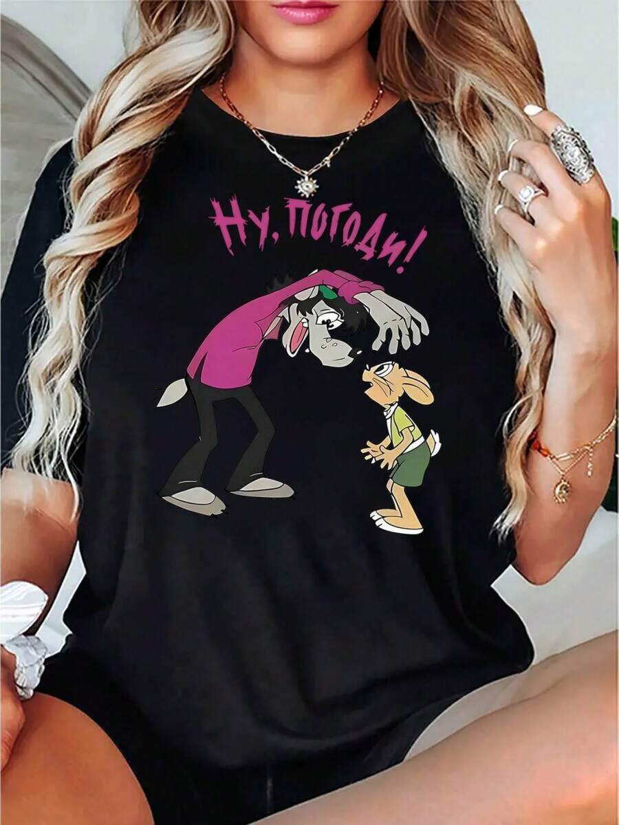 Camiseta de diseño único y divertido con personajes icónicos en estilo y2k para quienes aman la moda retro.Perfecta para destacar tu personalidad en cualquier ocasión y expresar tu amor por la cultura pop.Ideal para todas las edades, ¡no te la pierdas! 3Z50 - Negro - Ver 1