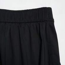 Adidas 女士休闲舒适锥形裤，拉链闭合七分裤，适合春夏穿着 - 黑色 - 查看 5