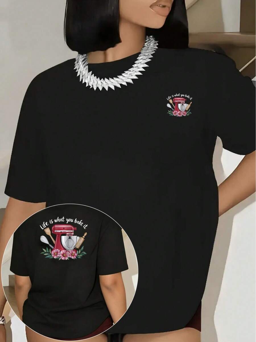Women's Casual Short Sleeve T-Shirt With Floral Kitchen Print And The Phrase "Life Is What You Do In The Oven", Stylish, Comfortable, For Everyday Wear - High Quality - 黑色 - 查看 1