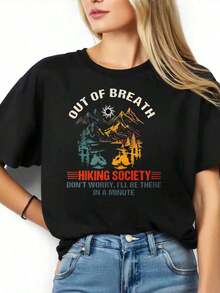 Camiseta Gráfica "Out Of Breath Hiking Society Don't Worry I'll Be There In A Minute" para Aventura en la Montaña, Explorador al Aire Libre, Amante de la Naturaleza - Estilo Vintage Urbano Unisex, Camiseta de Manga Corta de Algodón Suelto con Cuello Redondo, 100% Algodón - Negro - Ver 3