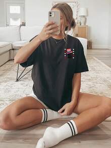 [Double-Sided Print] Women's Short-Sleeved, Crew-Neck T-Shirt In A Casual Style, Featuring A US Independence Day Print That Combines The Star-Spangled Banner With Star-Shaped Text. Machine Washable, Suitable For Casual Wear, Versatile Clothing, A  And Fashionable T-Shirt Made Of Comfortable Material, Perfect For Fashion Enthusiasts. - 黑色 - 查看 4