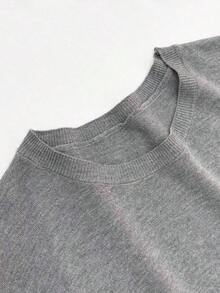 Camiseta de punto de manga corta de unicolor y peso ligero para mujer, top de verano minimalista en rojo - Gris - Ver 4