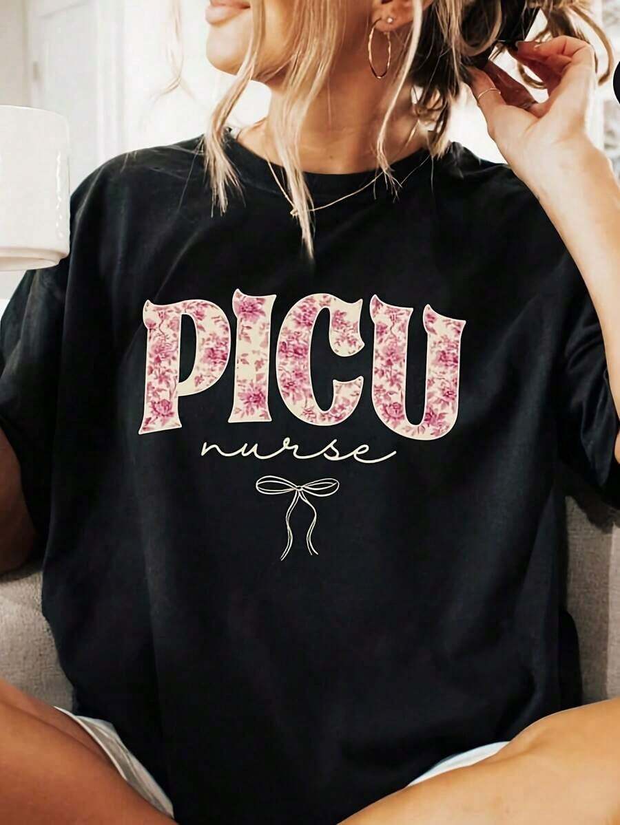 Pink Shirt With Bow And Nautical Charm, Cute Shirt With Pearls, Starfish, And Seashells, Mermaid Style Shirt, Seashell And Starfish Bow T-Shirt, Graphic T-Shirt With Bow And Sea Pearls. Women's Solid Color Boat Neck Short Sleeve One-Piece T-Shirt, Suitable For Summer, Pairs Well With Printed Shirts, Blouses, And Short-Sleeved Printed Tees. Breathable And Comfortable Women's Clothing - 黑色 3 - 查看 1