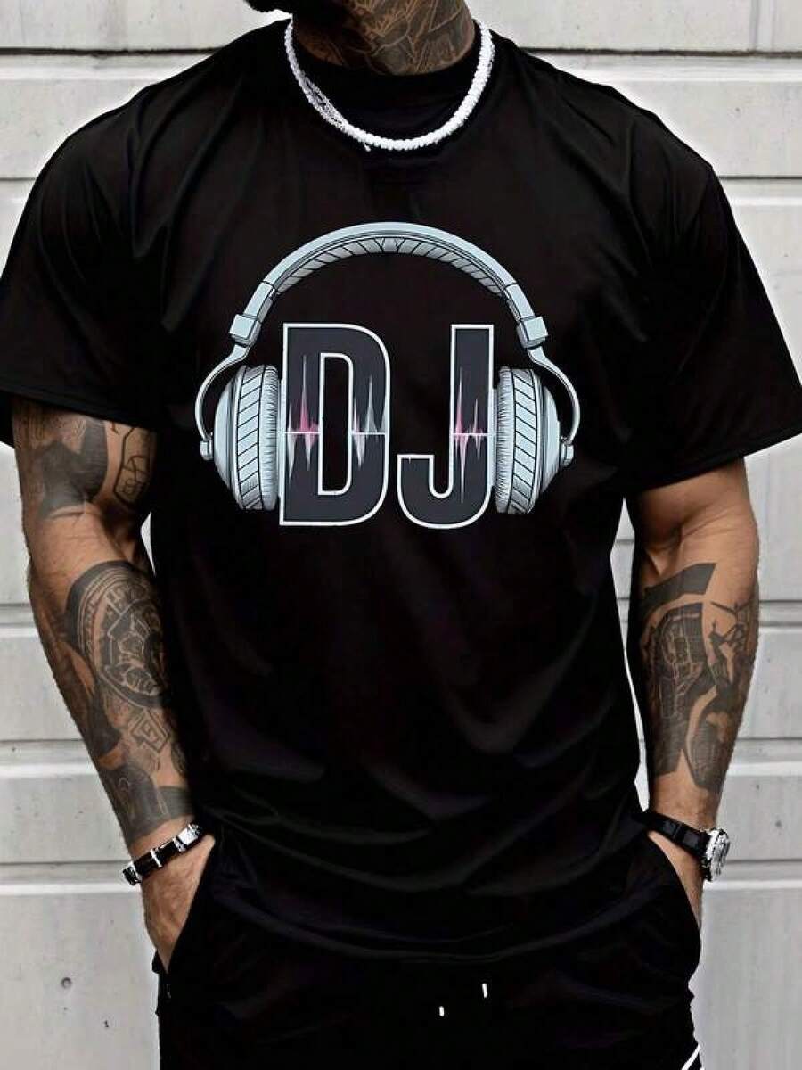 Camiseta clásica con estampado de auriculares de DJ, estilo urbano, ropa casual de moda para hombre, camiseta de manga corta con temática musical, atuendo de fiesta para hombres adultos. - Negro - Ver 1